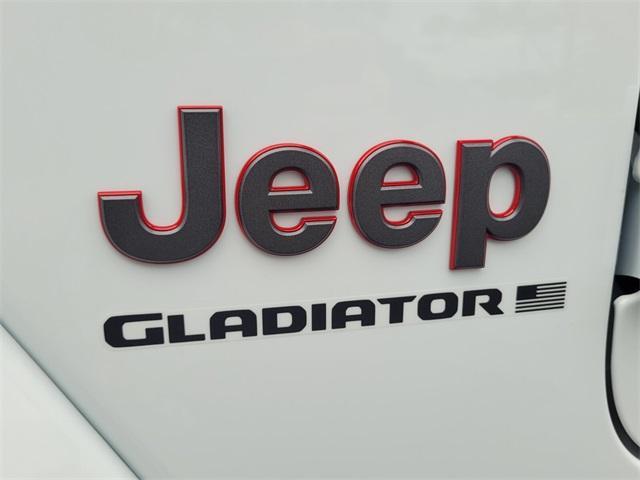 new 2025 Jeep Gladiator car, priced at $47,997