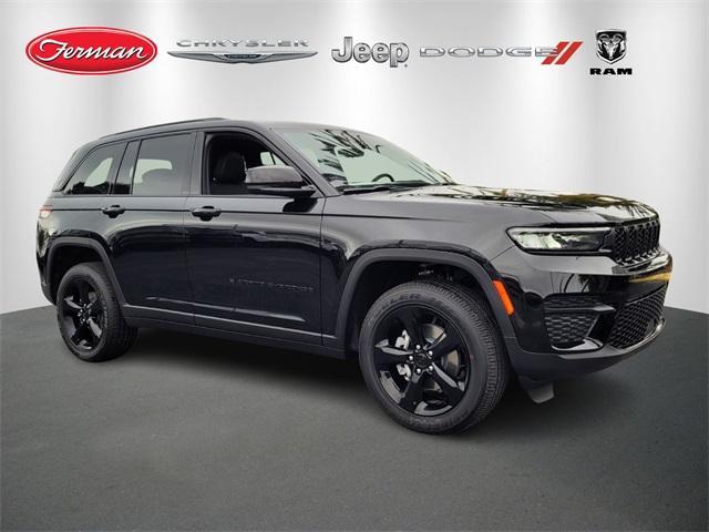 new 2025 Jeep Grand Cherokee car, priced at $38,654