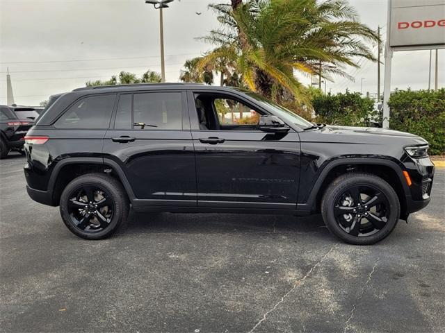 new 2025 Jeep Grand Cherokee car, priced at $38,654