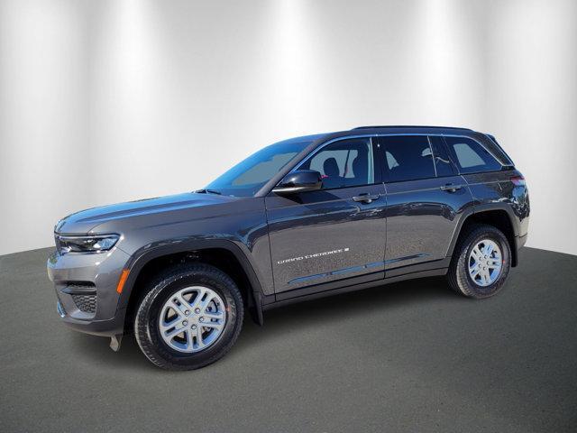 new 2025 Jeep Grand Cherokee car, priced at $32,978