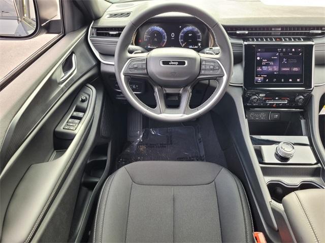 new 2025 Jeep Grand Cherokee car, priced at $34,586