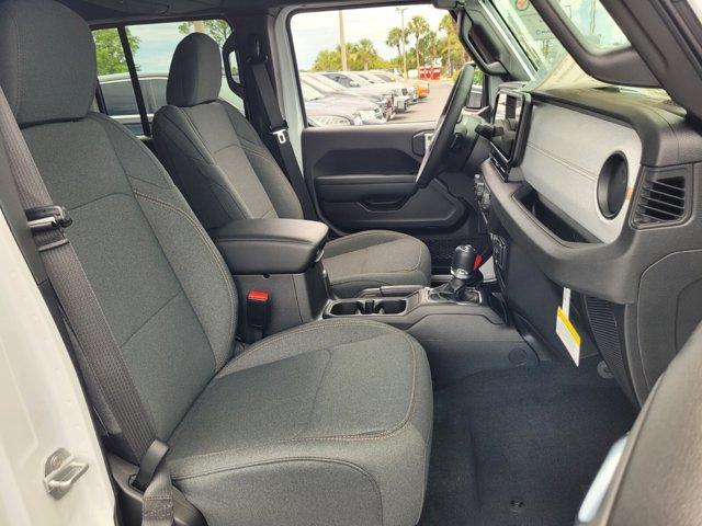 new 2025 Jeep Wrangler car, priced at $44,854