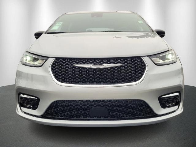 new 2026 Chrysler Pacifica car, priced at $38,398