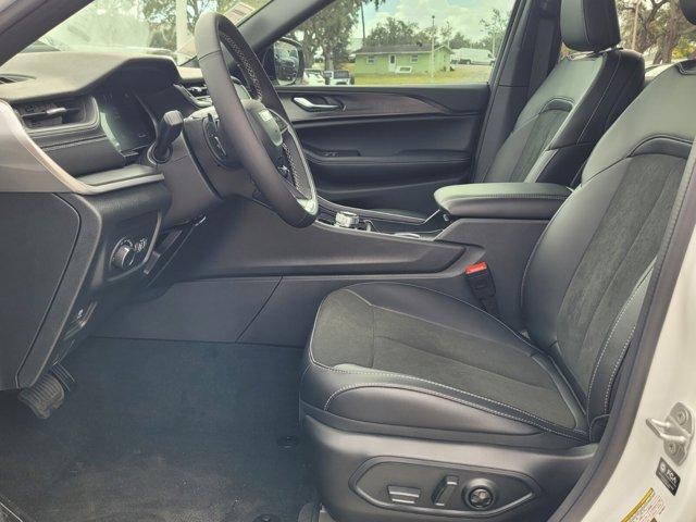 new 2025 Jeep Grand Cherokee car, priced at $34,461