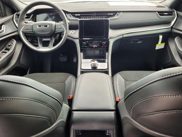 new 2025 Jeep Grand Cherokee car, priced at $34,461