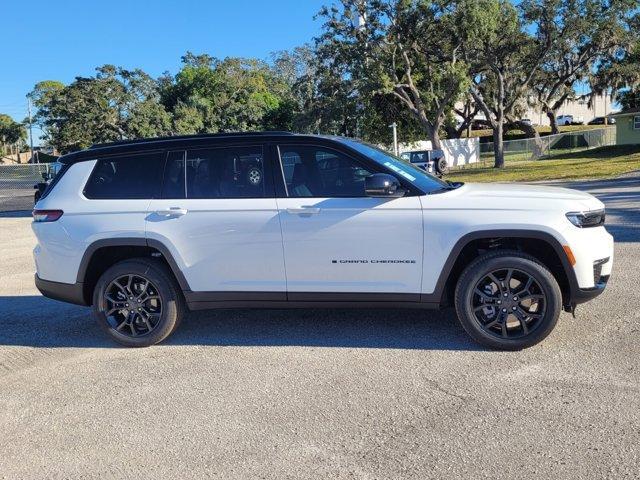 new 2025 Jeep Grand Cherokee L car, priced at $42,568