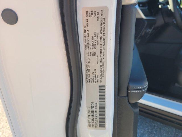 new 2025 Jeep Grand Cherokee L car, priced at $42,568