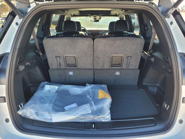 new 2025 Jeep Grand Cherokee L car, priced at $42,568