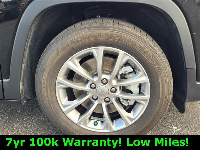 used 2022 Jeep Cherokee car, priced at $23,995