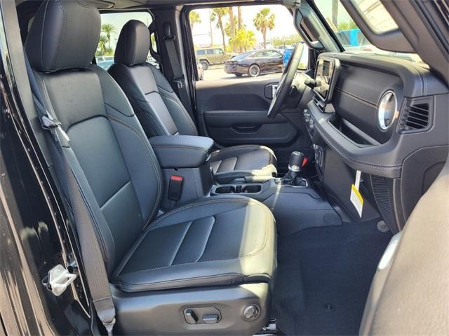 new 2025 Jeep Gladiator car, priced at $43,997