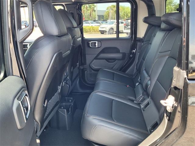 new 2025 Jeep Gladiator car, priced at $43,997