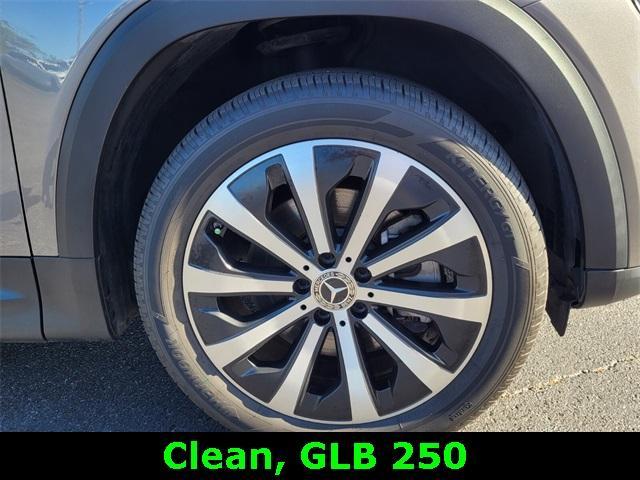 used 2020 Mercedes-Benz GLB 250 car, priced at $24,250