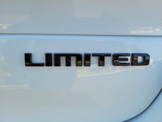 new 2025 Jeep Grand Cherokee L car, priced at $45,674