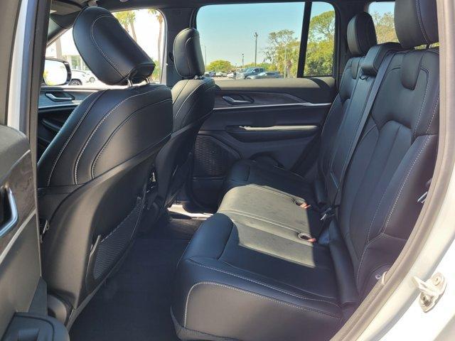 new 2025 Jeep Grand Cherokee car, priced at $42,977