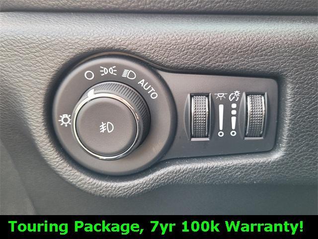 used 2024 Chrysler Pacifica car, priced at $32,500