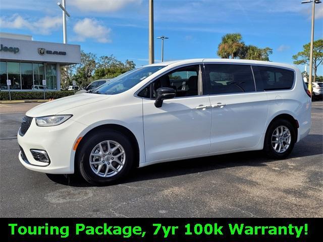 used 2024 Chrysler Pacifica car, priced at $32,500