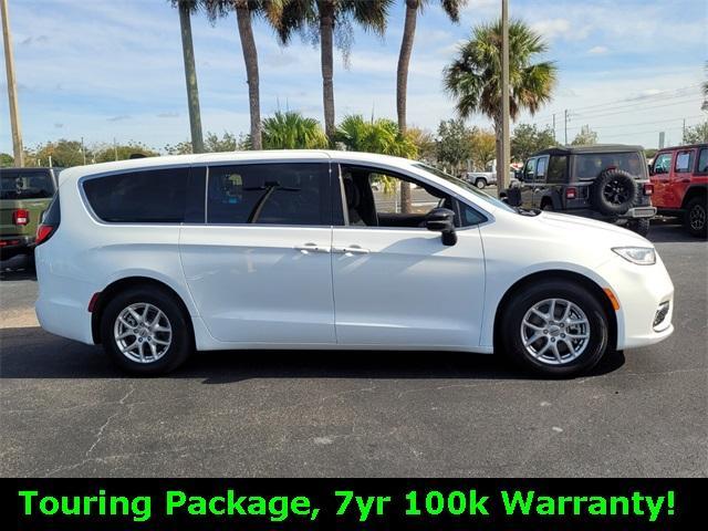 used 2024 Chrysler Pacifica car, priced at $32,500