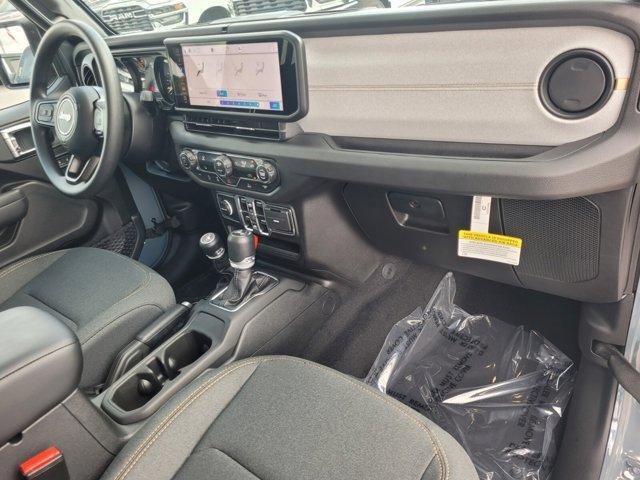 new 2025 Jeep Wrangler car, priced at $38,186