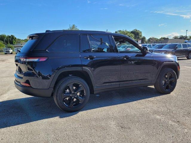 new 2024 Jeep Grand Cherokee car, priced at $44,569