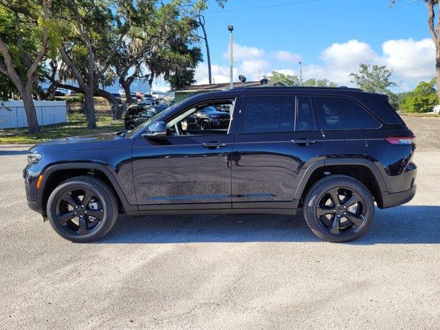 new 2024 Jeep Grand Cherokee car, priced at $44,569