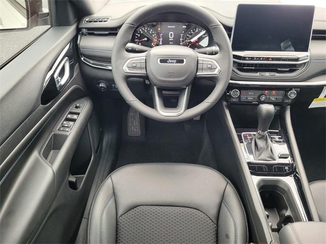 new 2025 Jeep Compass car, priced at $25,432