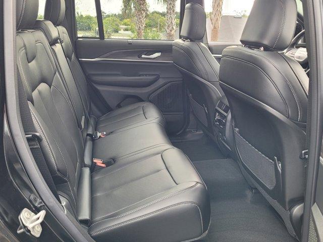 new 2025 Jeep Grand Cherokee car, priced at $45,821