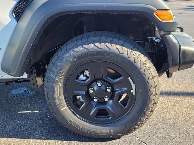 new 2025 Jeep Wrangler car, priced at $36,384