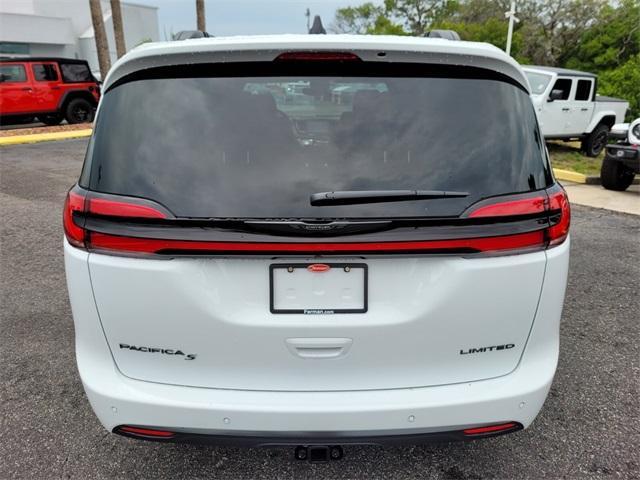 new 2024 Chrysler Pacifica car, priced at $47,997