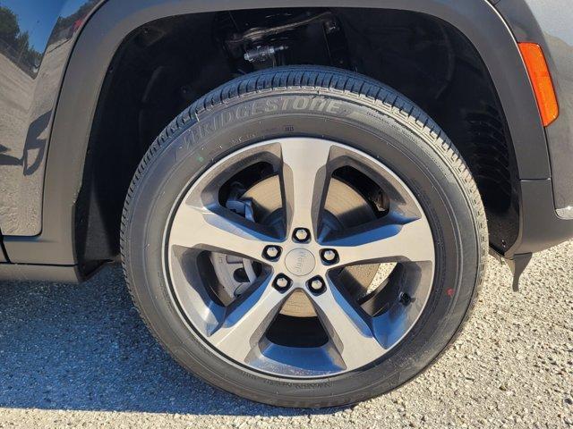 new 2025 Jeep Grand Cherokee L car, priced at $38,756