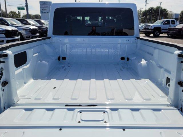 new 2026 Jeep Gladiator car, priced at $44,356