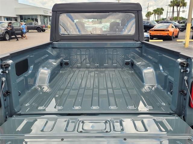 new 2025 Jeep Gladiator car, priced at $34,997