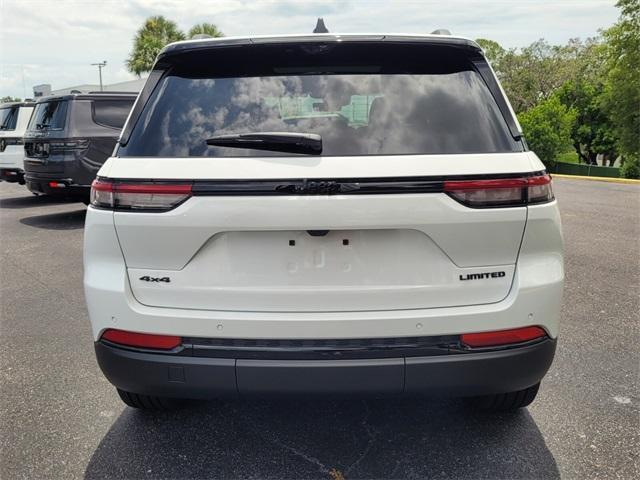 new 2025 Jeep Grand Cherokee car, priced at $45,357