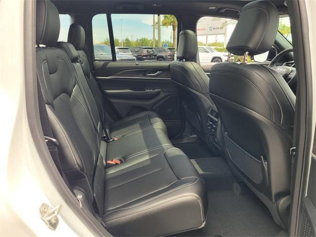 new 2025 Jeep Grand Cherokee car, priced at $45,357