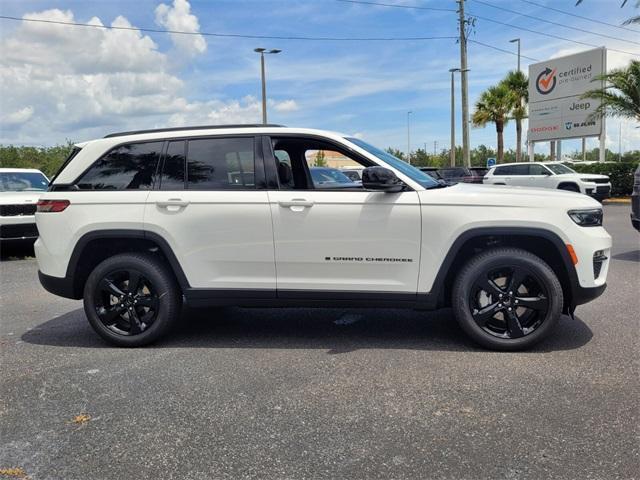new 2025 Jeep Grand Cherokee car, priced at $45,357