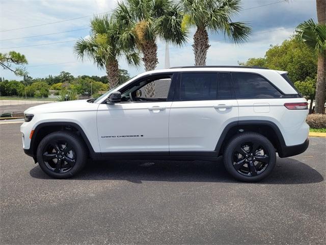 new 2025 Jeep Grand Cherokee car, priced at $45,357