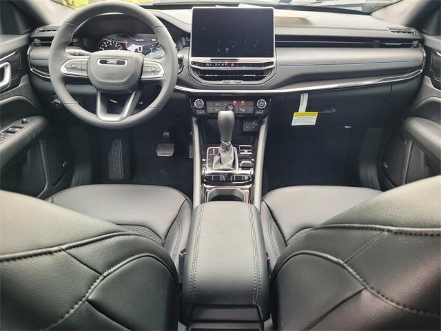 new 2025 Jeep Compass car, priced at $29,999