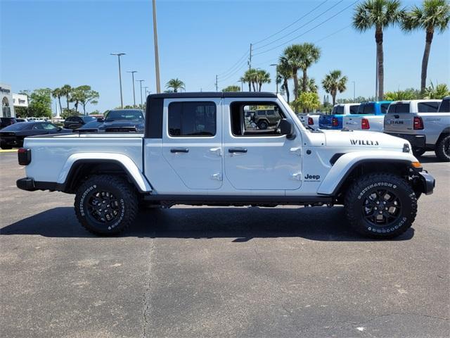 new 2025 Jeep Gladiator car, priced at $42,997