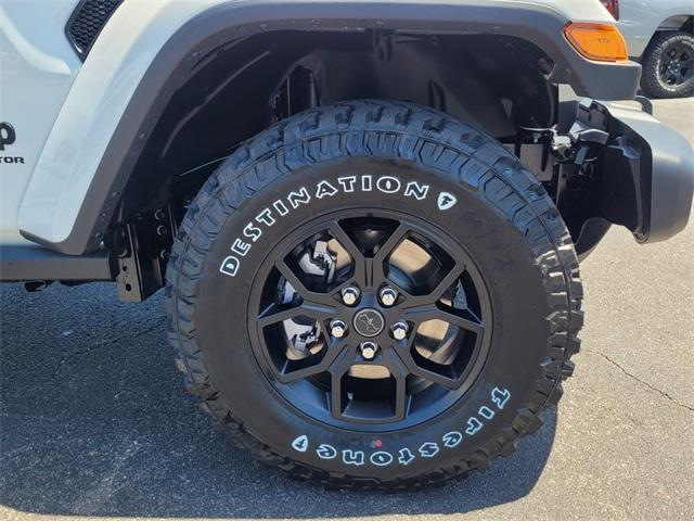 new 2025 Jeep Gladiator car, priced at $42,997