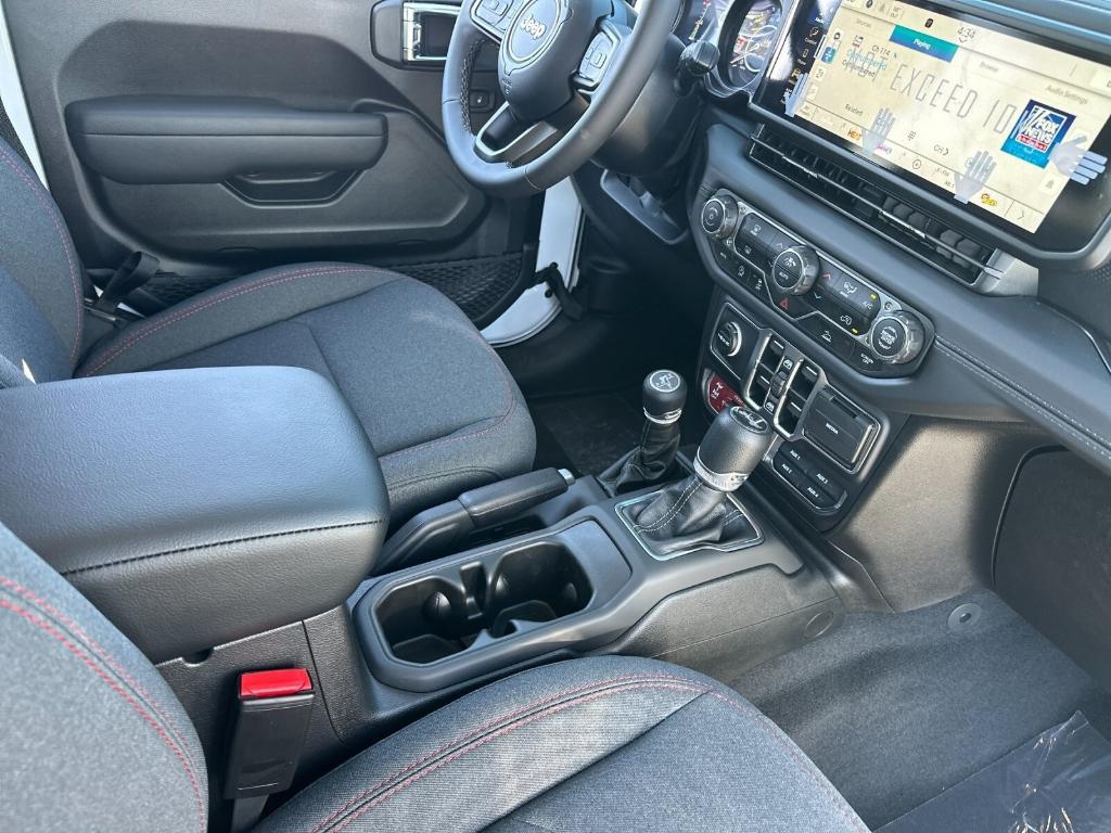 new 2025 Jeep Wrangler car, priced at $58,705