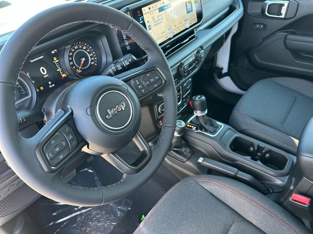 new 2025 Jeep Wrangler car, priced at $58,705