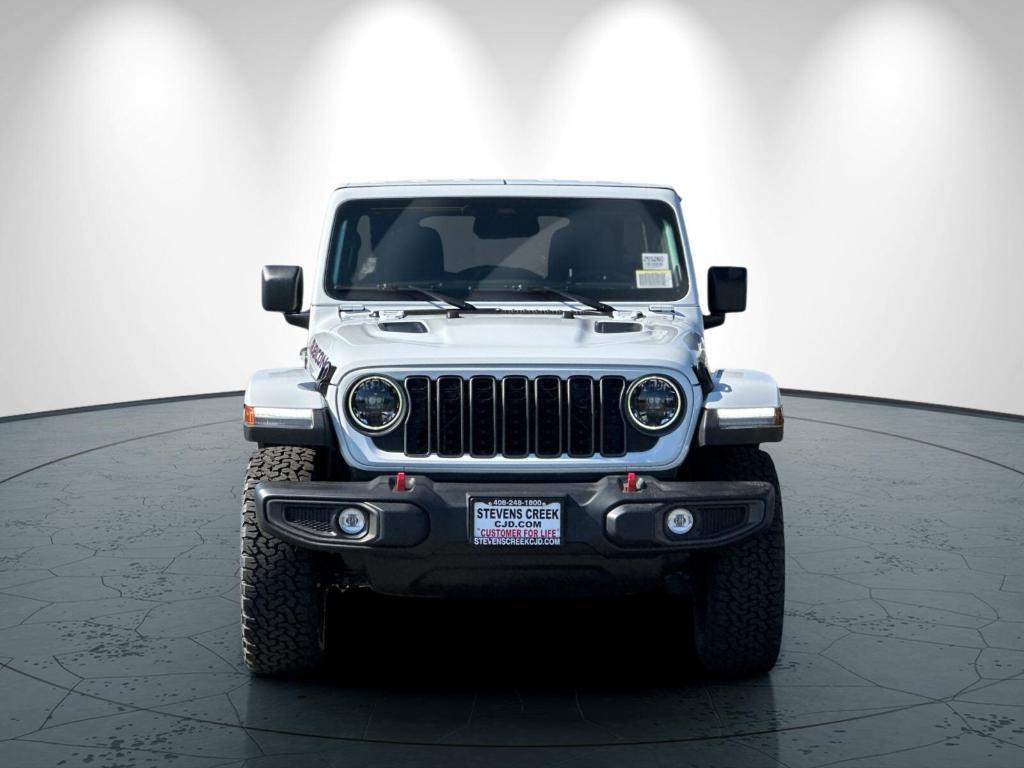 new 2025 Jeep Wrangler car, priced at $58,705