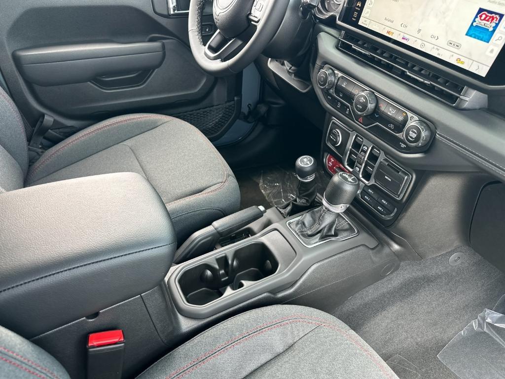 new 2025 Jeep Wrangler car, priced at $61,300