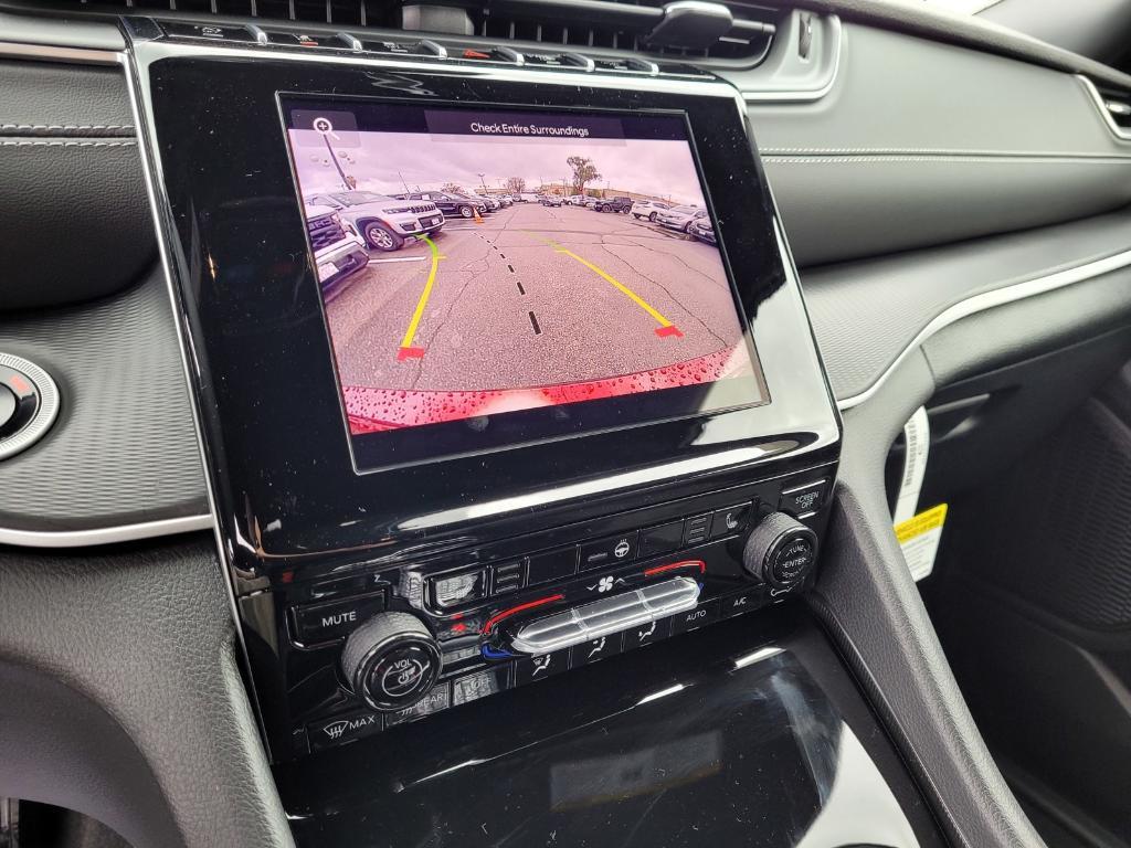 new 2025 Jeep Grand Cherokee L car