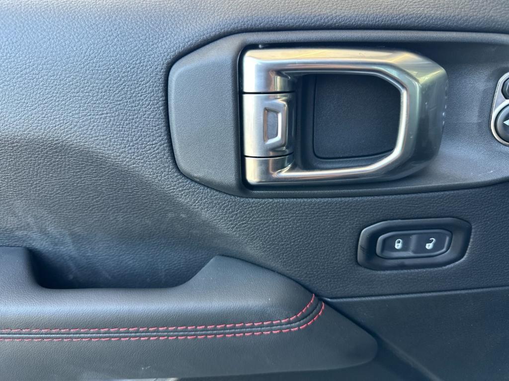 new 2025 Jeep Wrangler car, priced at $73,055