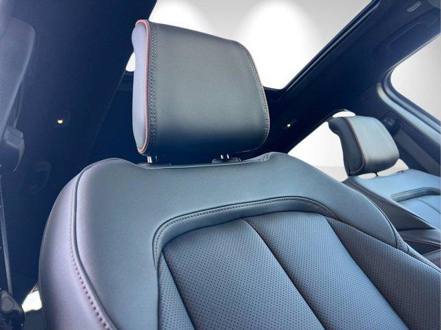 new 2025 Jeep Wagoneer S car, priced at $72,590