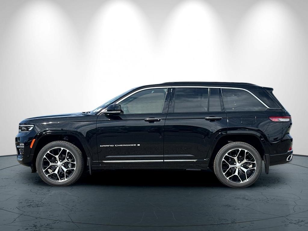 new 2025 Jeep Grand Cherokee car, priced at $69,825