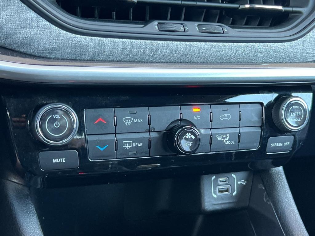 used 2022 Jeep Compass car, priced at $23,999