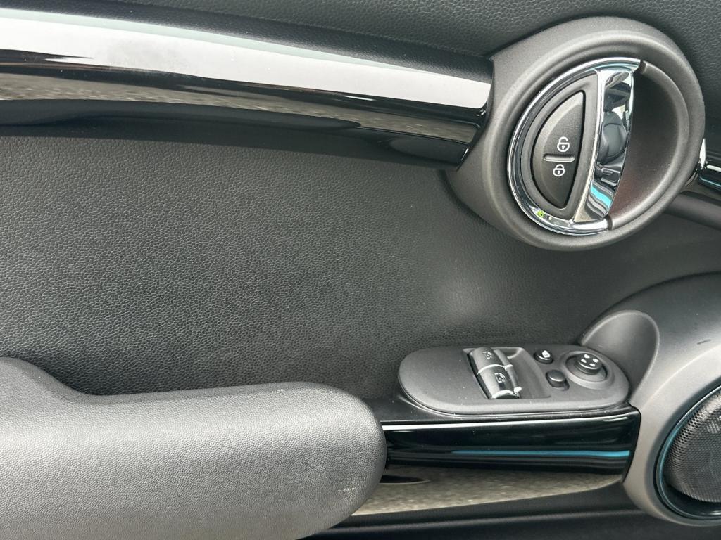 used 2020 MINI Hardtop car, priced at $18,928