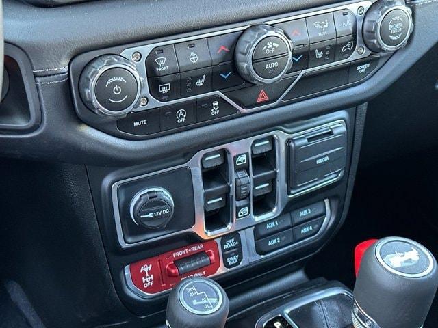 new 2025 Jeep Wrangler car