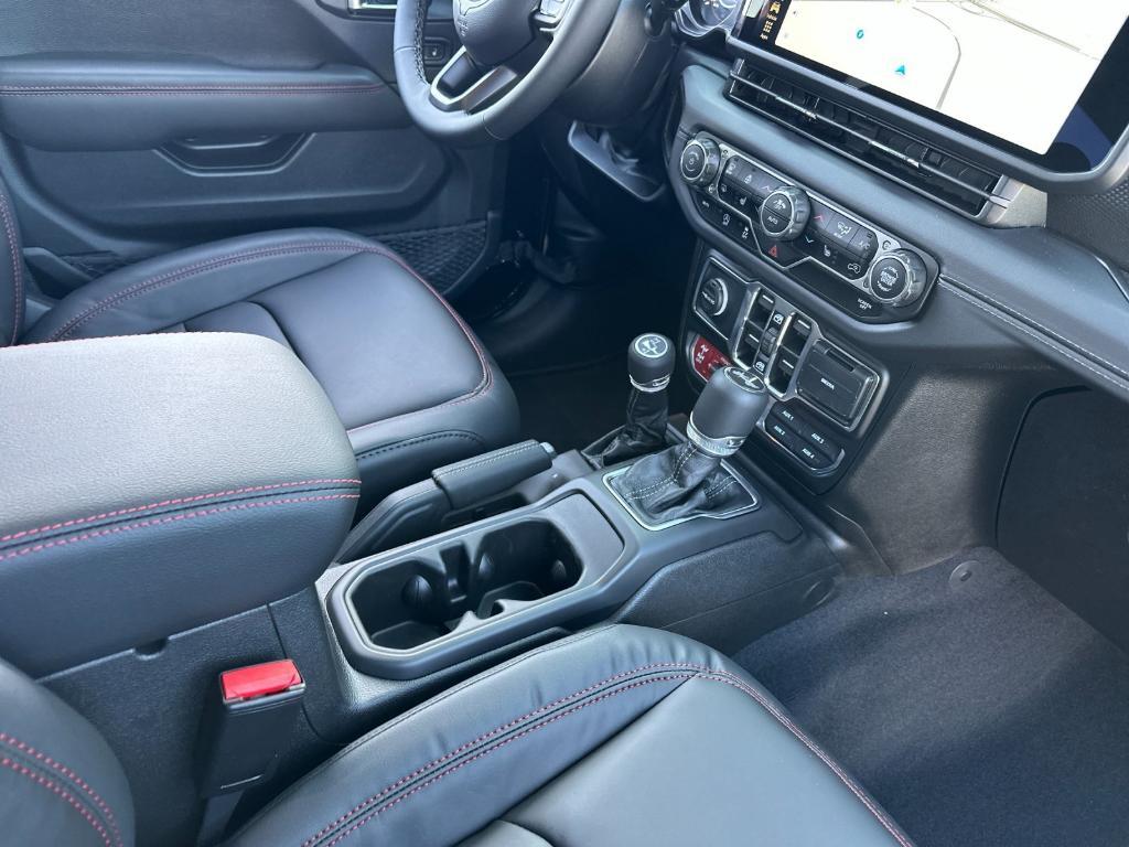 new 2025 Jeep Wrangler car, priced at $66,095